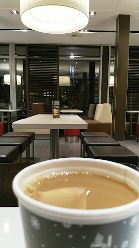 Comentarii opinii despre McDonald's Helsinki Herttoniemi