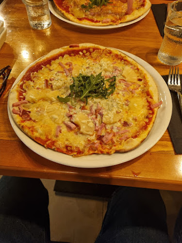 Mr. Bank Pizzas & Drinks