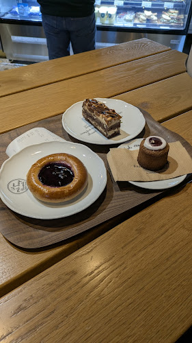 Robert’s coffee Bubbles Corner - Ravintola-ala