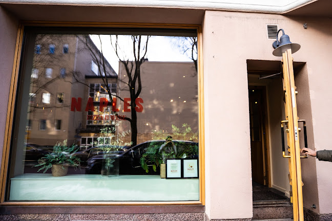 Comentarii opinii despre Naples Pizza & Wine Kamppi