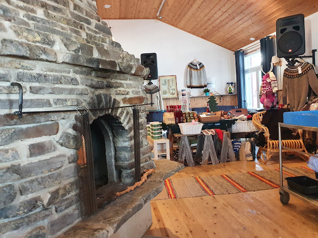 Cafe Kaira latukahvila Phone number