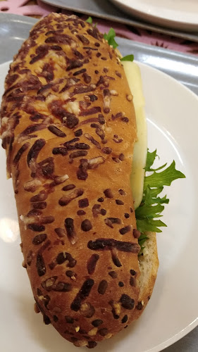 Comentarii opinii despre Mikon Leipä Oy