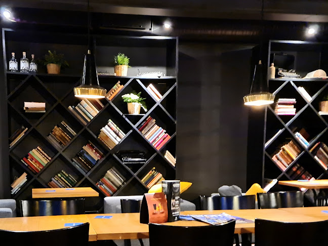 Hemingway's - Ravintola-ala