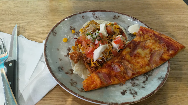 https://kotipizza.fi/ravintolat/kotipizza-jyvaskyla-keskusta-forum?utm_source=Google-My-Business&utm_medium=Google-My-Business&utm_campaign=gmb
