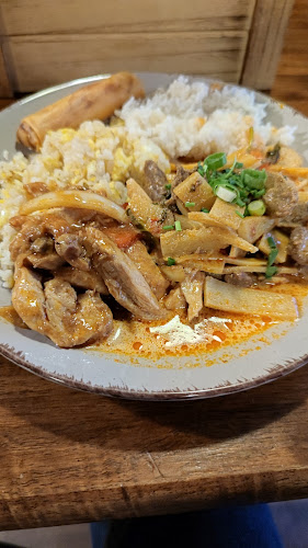 Thaimaalainen Katukeittiö Wirat Dolprasit - Salo