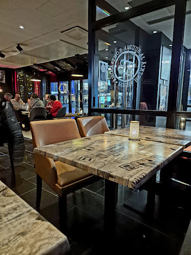 Bar & Bistro - Ravintola-ala