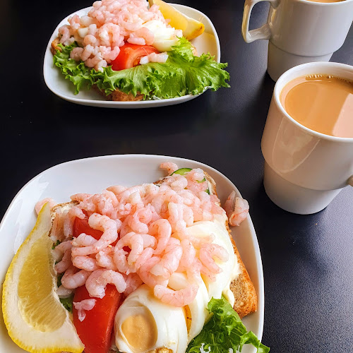 Opinii despre Taukopaikka Lahnajärvi în Lahnajärvi - Ravintola-ala