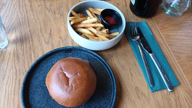 Comments and reviews of Memphis Hakaniemi