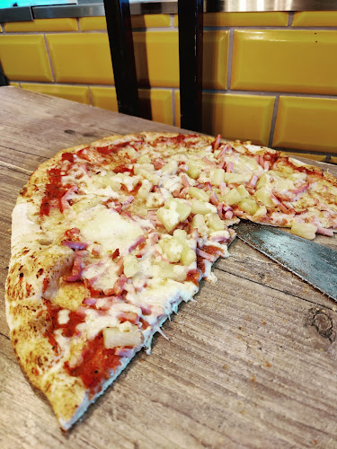 Pizza & Buffa Prisma, Halikko - Ravintola-ala