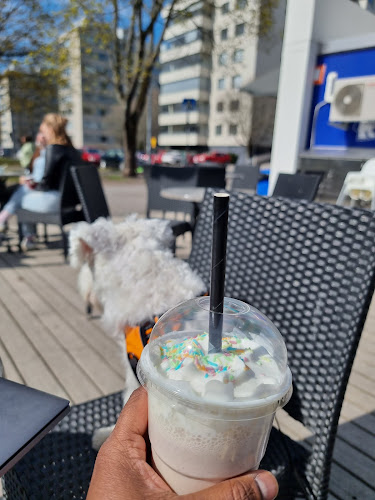 Opinii despre Kupittaanpuiston Pingviini-jäätelökioski în Turku - Ravintola-ala