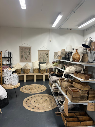 Reviews of Bella Itsepalvelukirpputori in Helsinki - Ravintola-ala