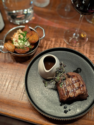 Lönkka Bull & Bottle - Ravintola-ala