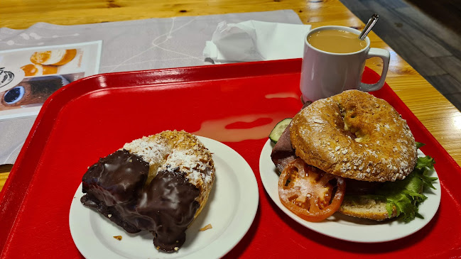 Opinii despre Punaisen piipun kievari în Juva - Ravintola-ala