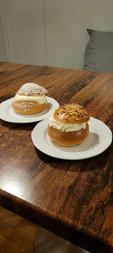 Opinii despre Marian konditoria Heikinlaakso în Helsinki - Ravintola-ala