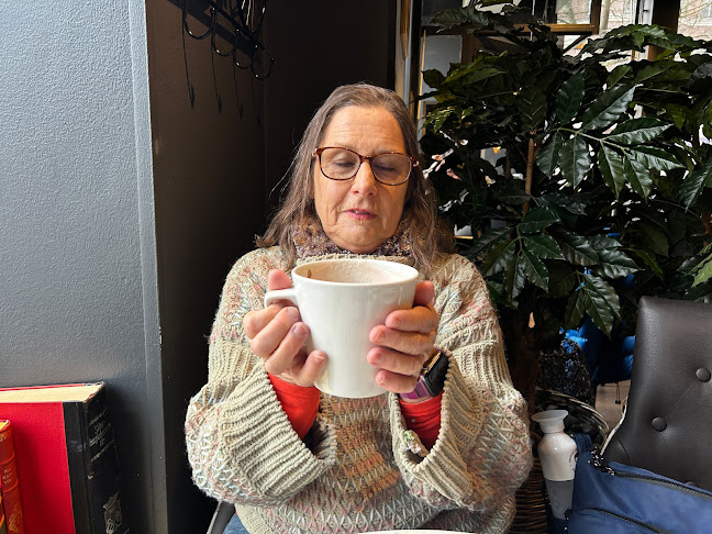 Robert’s coffee Bubbles Corner Phone number