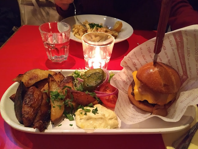 Comentarii opinii despre Café Bar No 9