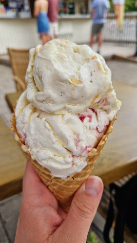 Opinii despre Cafe Kirkkopuisto în Naantali - Ravintola-ala