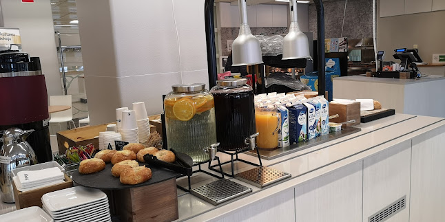 Opinii despre Compass Group Finland Oy Food & Co. Wolffila în Vaasa - Ravintola-ala