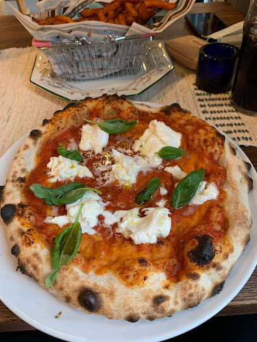 Opinii despre Tuba Food & Lounge în Oulu - Ravintola-ala