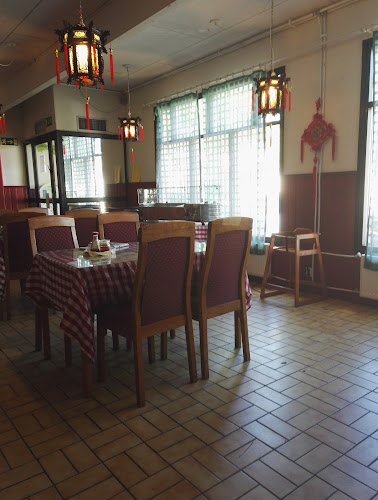 Kiinalainen Ravintola Pilvi ja Järvi Open Times