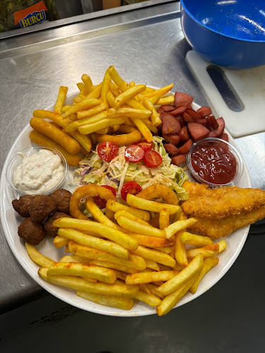 V.I.P Baari - Bar & Restaurant - Ravintola-ala