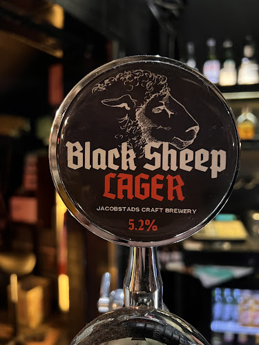 Opinii despre Black Sheep Pub & Terrace în Pietarsaari - Ravintola-ala