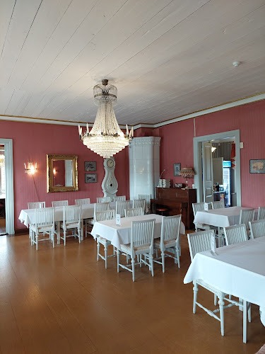 Pappilan Pidot Oy / Keuruun vanha pappila - Ravintola-ala