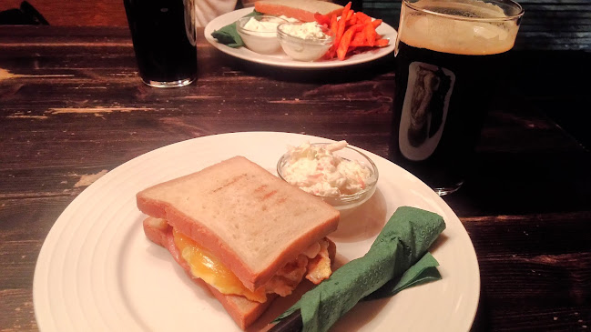 Rock House Kulma Phone number