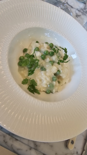 Comments and reviews of Café Savoy