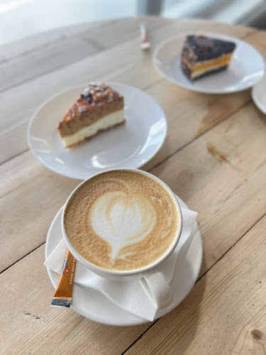 Comments and reviews of Cafe Mokka