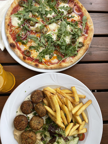 Opinii despre Himali Flavours în Espoo - Ravintola-ala