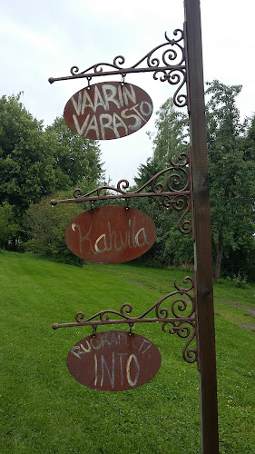 Mattilan Tila: Antikkiliike Vaarin Varasto, Kahvila Into - Ravintola-ala