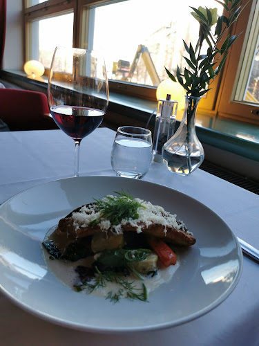 Opinii despre Ravintola Lasipalatsi în Helsinki - Ravintola-ala