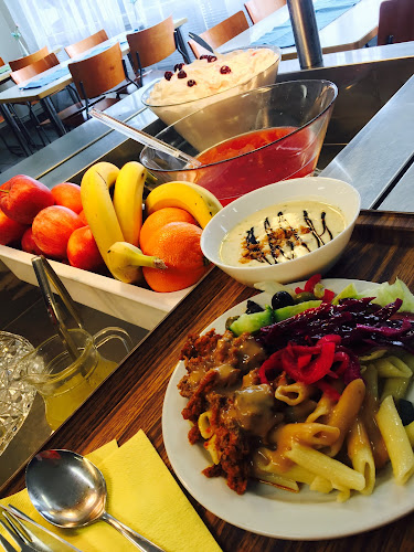 Comentarii opinii despre Lounasravintola ja pitopalvelu Madmar Catering