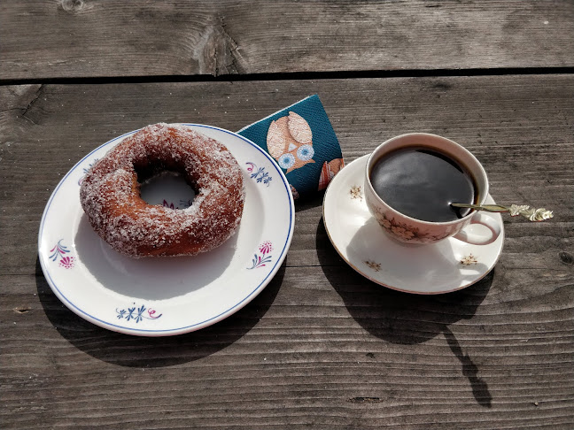 Mattilan Tila: Antikkiliike Vaarin Varasto, Kahvila Into