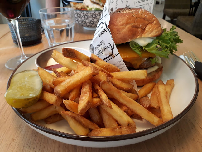 Aurakatu 1, 20100 Turku