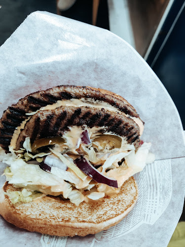 Comentarii opinii despre Bembölen Burger Grill