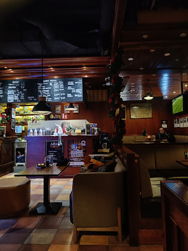 Public Corner Pasaati, Kotka - Ravintola-ala