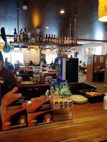 Opinii despre Y1 Ravintolamaailma în Äkäslompolo - Ravintola-ala