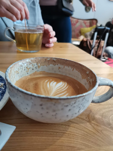 Comments and reviews of Ihana Kahvila Baari