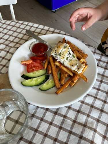 Iloisen Pässin maalaispuoti ja kahvila - Ravintola-ala