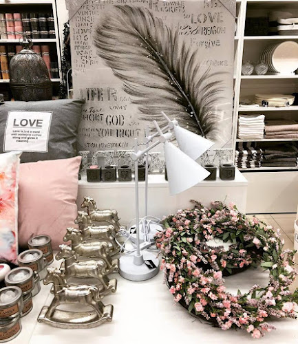 Taukopaikka Aapiskukko - Ravintola-ala