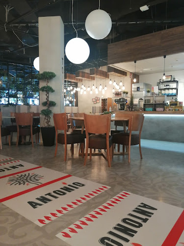 Antonio Lohja - Ravintola-ala