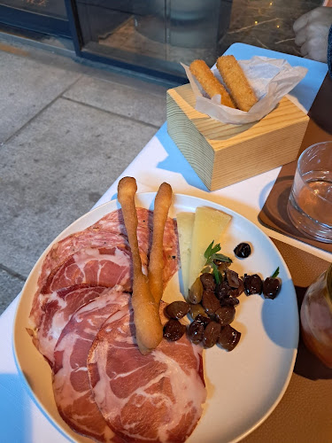 Opinii despre Fiasco? în Helsinki - Ravintola-ala