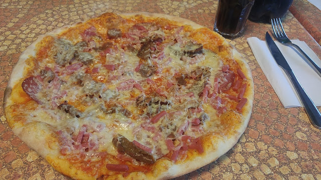 https://megapizzaporvoo.fi/