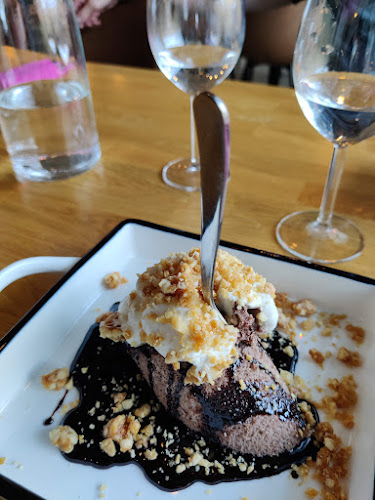 Puistoravintola Aino Phone number