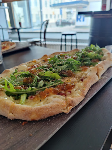 Comentarii opinii despre Hevi's Pizza & Bar