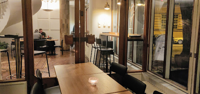 Linna Burgers and Coffee, Kioski - Ravintola-ala