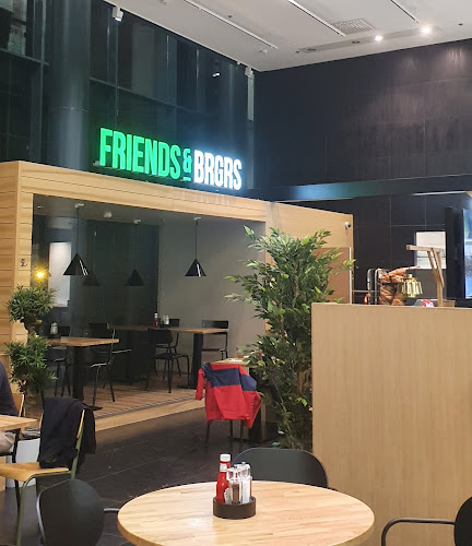 Friends & Brgrs Kaari Open Times