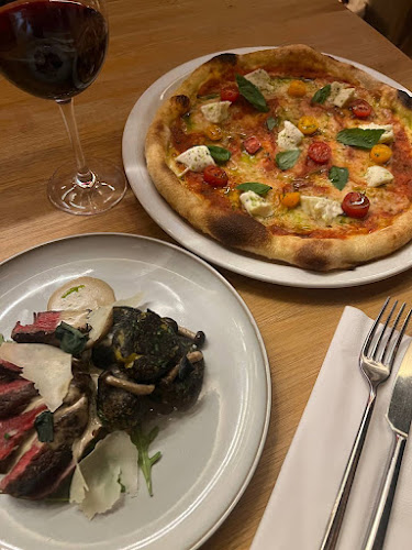 Pjazza - Ravintola-ala